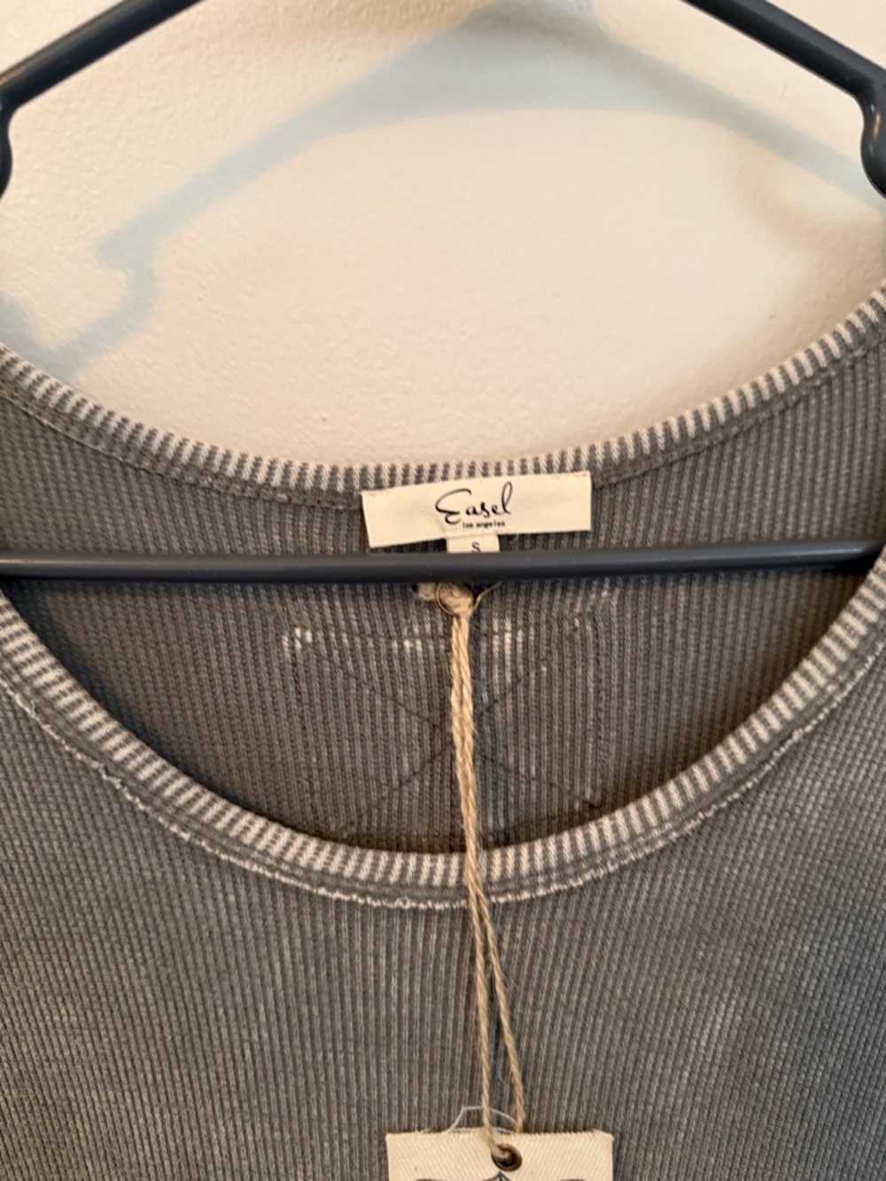 Easel Top- NWT! SEPT SALE - Picture 4 of 9